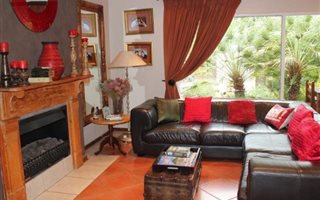 5 Bedroom House in Dan Pienaar