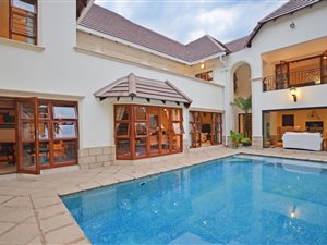 4 Bed House in Bryanston