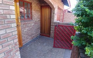 3 Bedroom House in Protea Park