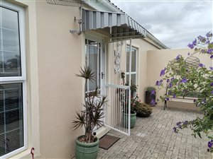 2 Bed Apartment in Onverwacht