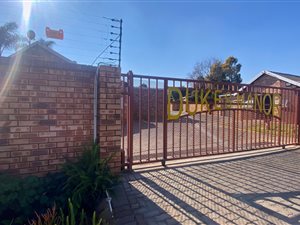 2 Bed Apartment in Lyttelton Manor