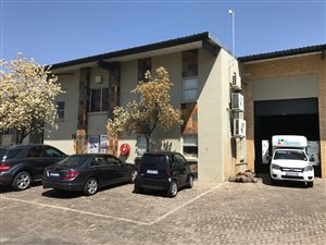 670 m² Industrial space in Eastgate
