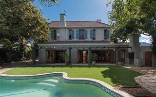 3 Bedroom House in Wynberg