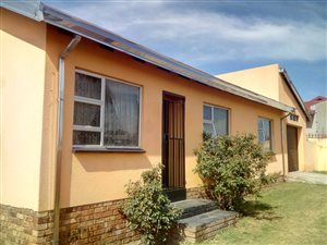 3 Bedroom House in Tembisa