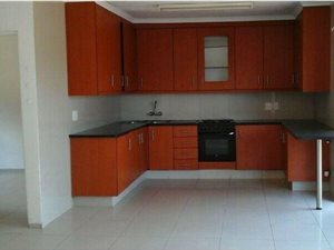 2 Bed Garden Cottage in Glen Austin