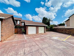 2 Bed Townhouse in Moreleta Park