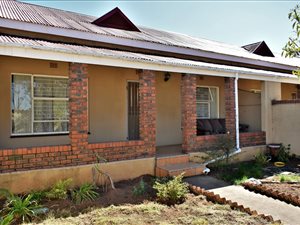 2 Bedroom Simplex in Primrose