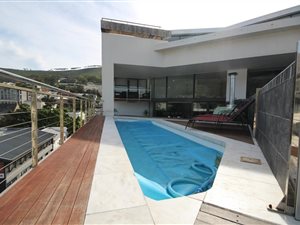 3 Bed Penthouse in Cape Town City Centre