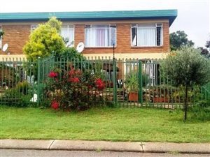 3 Bed Duplex in Eldoraigne