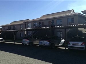 3 Bed Townhouse in Albertsdal