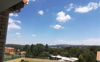 2 Bedroom Apartment in Randpark Ridge