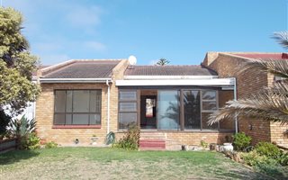 3 Bedroom Townhouse in Mossel Bay