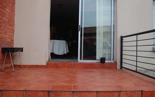 2 Bedroom Apartment in Willowbrook