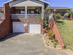 3 Bed Simplex in Zinkwazi Beach