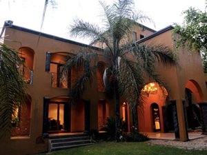 14 Bed House in Lanseria and surrounds