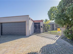 3 Bed House in Bothasig