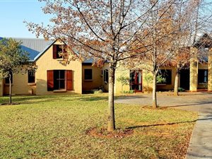 4 Bed House in Mooikloof Equestrian Estate
