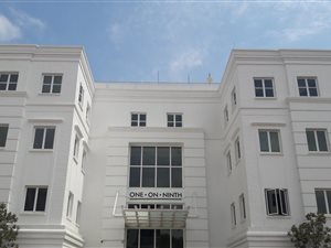 406 m² Office Space in Houghton Estate