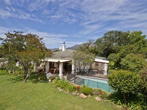 4 Bed House in Constantia