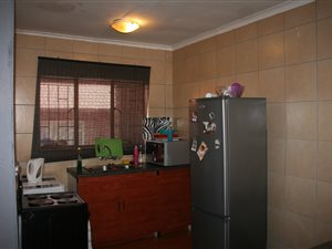 2 Bed Apartment in Grobler Park