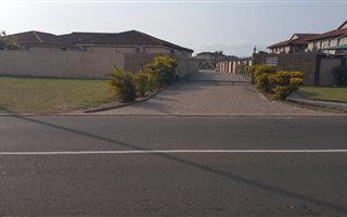 2 Bedroom House in Arboretum