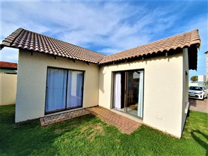 1 Bed Townhouse in Diaz Beach