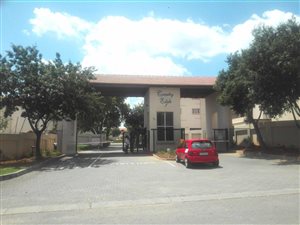 2 Bed Townhouse in Country View