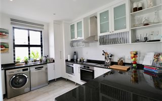 3 Bedroom Duplex in Royal Ascot