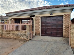 3 Bed House in Blomanda