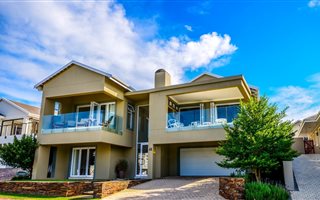 4 Bedroom House in Plettenberg Bay