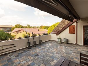 3 Bed Townhouse in Kloofendal
