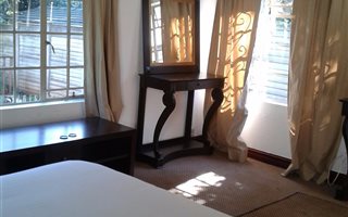 1 Bedroom Garden Cottage in Waverley