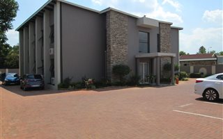 Commercial space in Brackenhurst