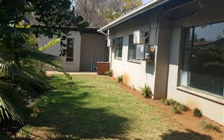 3 Bedroom Flat in Annadale