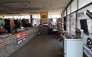300 m² Commercial space in Vanderbijlpark Central