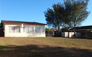 3 Bedroom House in Hartenbos