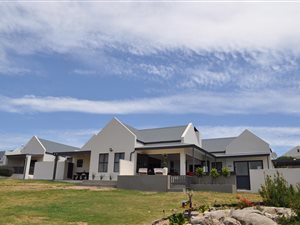 6 Bed House in Olifantskop