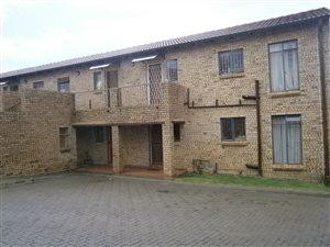2 Bedroom Townhouse in Honeydew