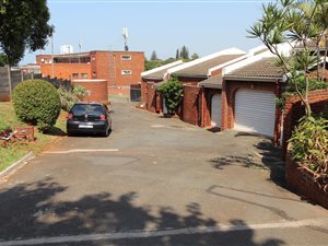 3 Bed Simplex in Woodlands