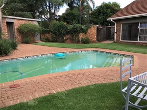 3 Bed House in Kanonkop