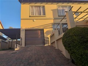 3 Bed Townhouse in La Montagne