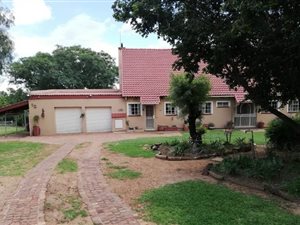 1 ha Farm in Mnandi AH