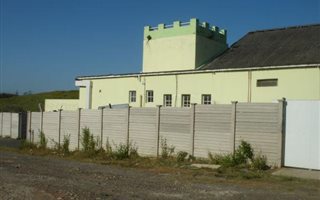 764 m² Industrial space in Shakas Rock