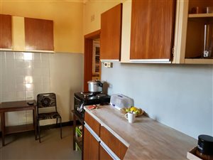4 Bed House in Bertrams