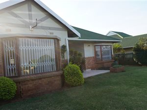 2 Bed Apartment in Umhlanga Rocks