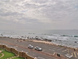 3 Bed Apartment in Umdloti Beach