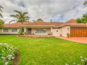 4 Bedroom House in Sunridge Park