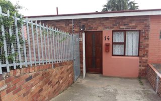 1 Bedroom Flat in Grahamstown Central
