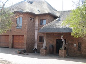 5 Bed House in Leeuwfontein Estate