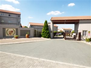 3 Bed Apartment in Noordhang
